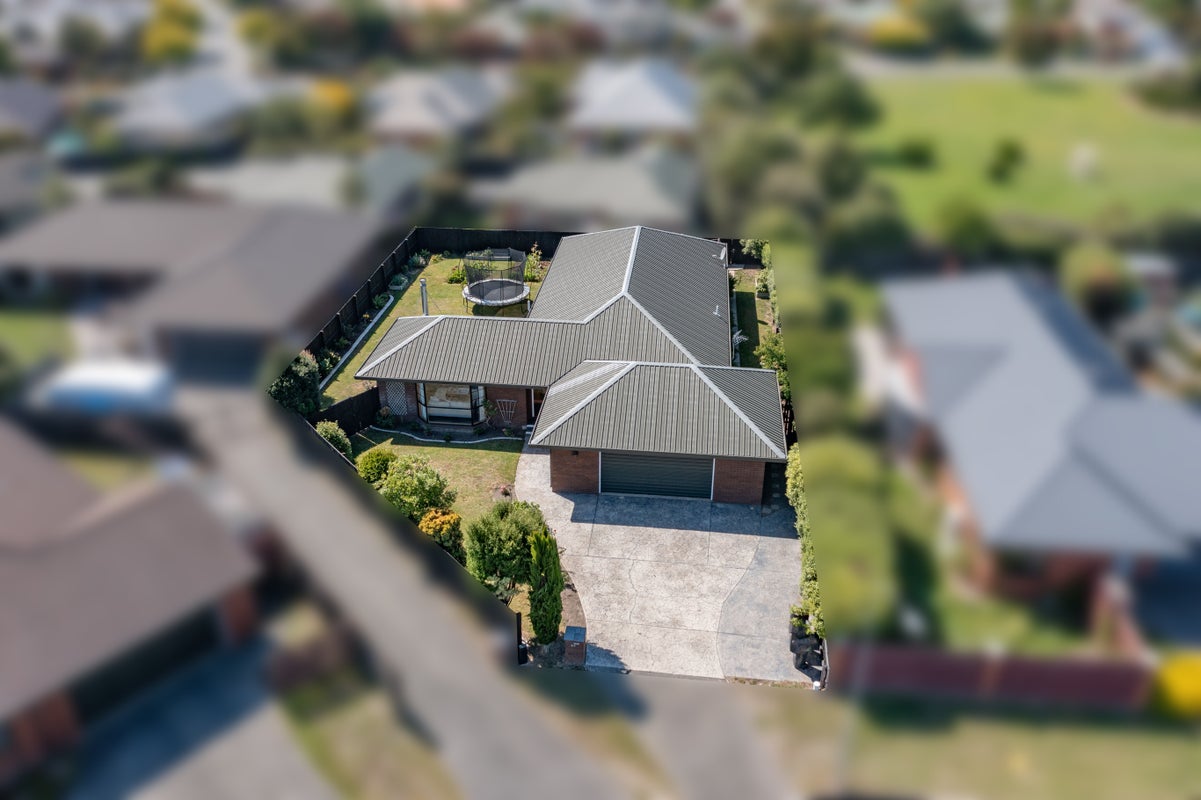 22 Giles Place, Shirley, Christchurch - Carousel 2