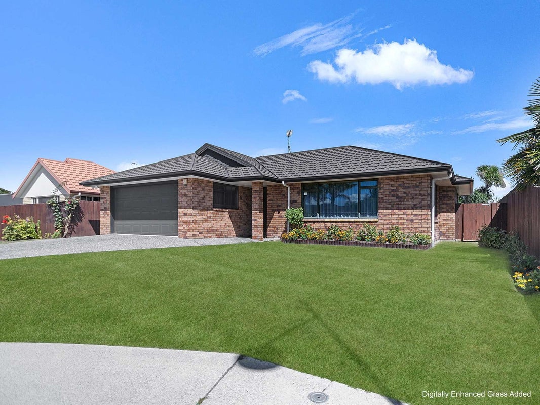 23 Finchley Place, Hamilton East, Hamilton - Carousel 1