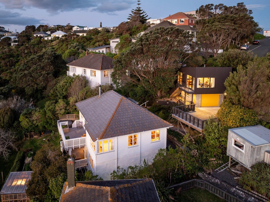 167 Totara Road, Miramar, Wellington - Carousel 2