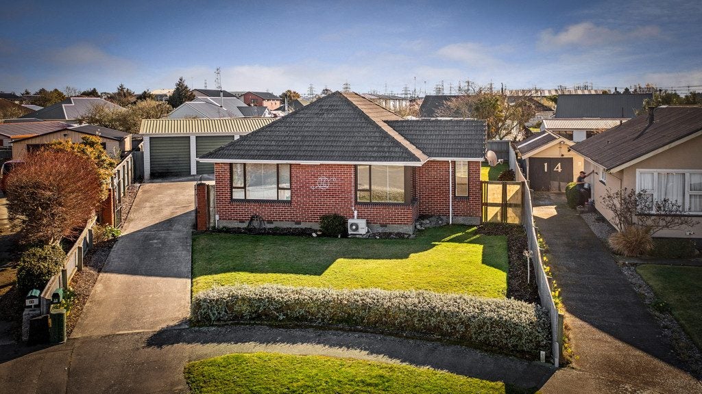 16 Ngata Place, Hei Hei, Christchurch - Carousel 1