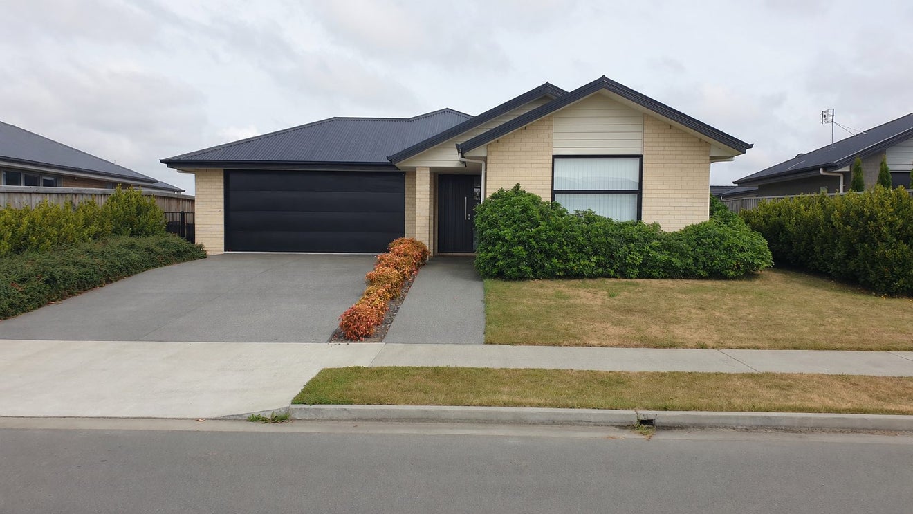77 Sutherland Drive, Kaiapoi, Kaiapoi - Carousel 1