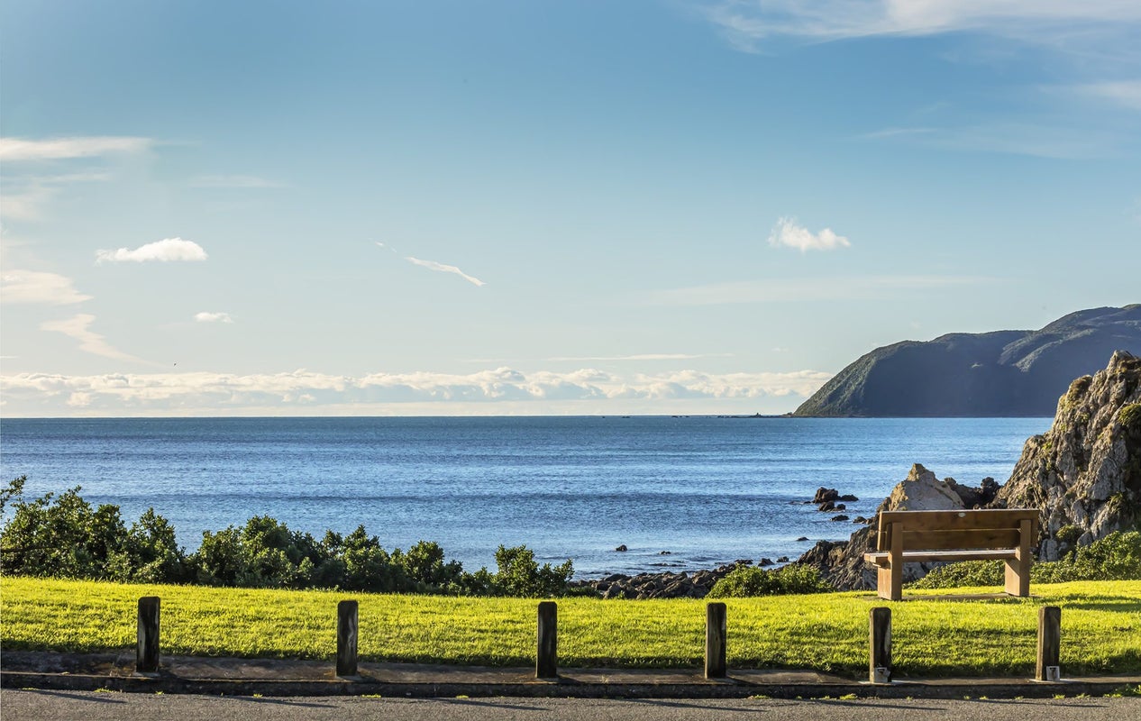 3 Terrace Road, Titahi Bay, Porirua - Carousel 1