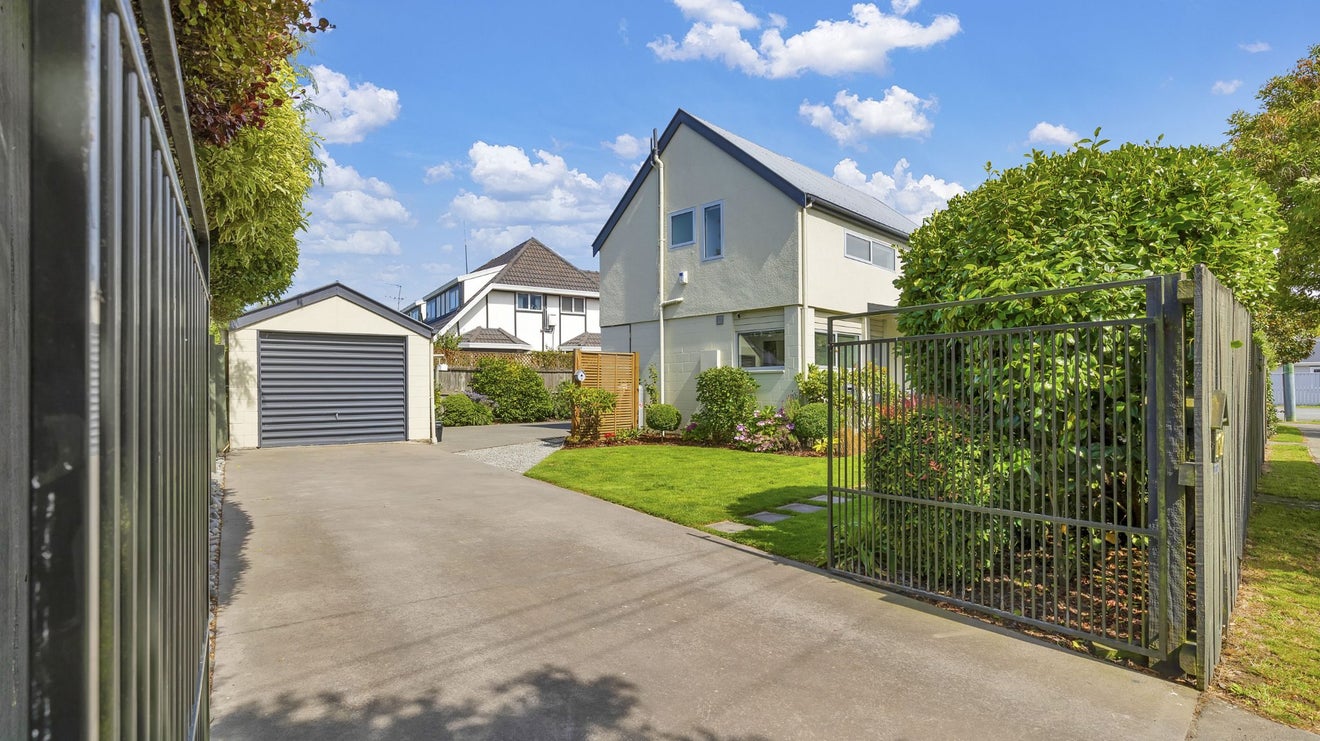 107 Windermere Road, Papanui, Christchurch - Carousel 1