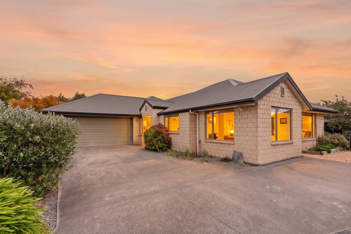 57 Country Palms Drive, Halswell, Christchurch - Carousel 1