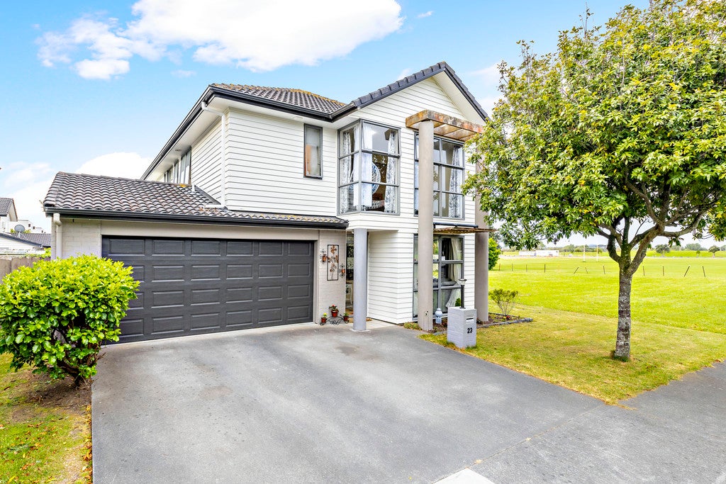 23 Figaro Crescent, Takanini, Auckland - Carousel 1