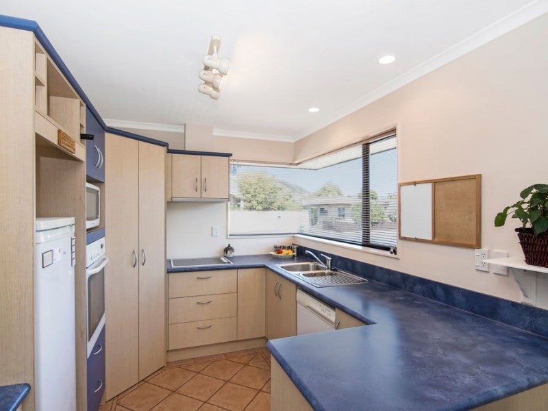 2 Eastwood Place, The Wood, Nelson - Carousel 1