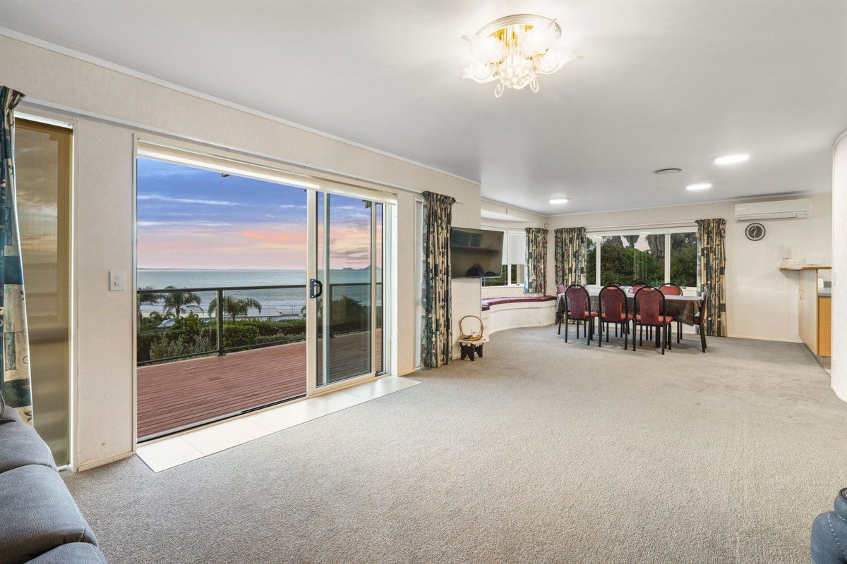 5 Highland Lass Place, Langs Beach, Waipu - Carousel 2
