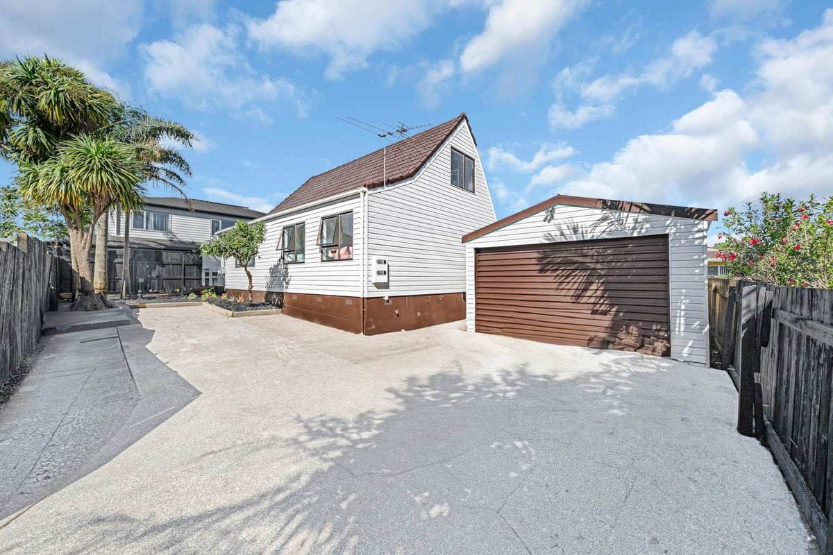 2/18 Elizabeth Avenue, Papatoetoe, Manukau City, Auckland - Carousel 2