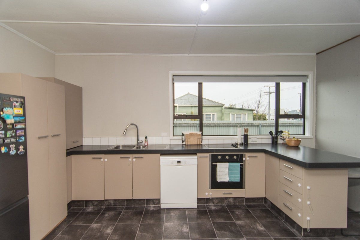 312 King Street, Temuka - Carousel 2
