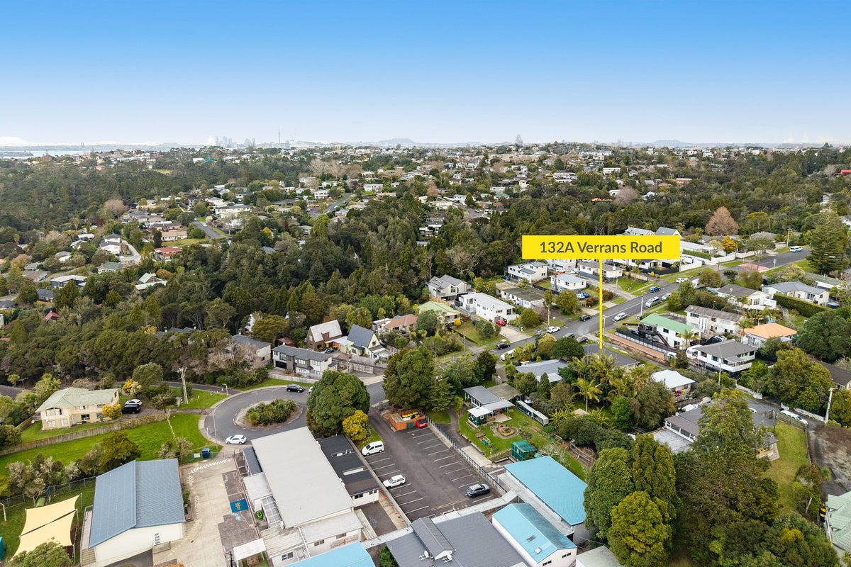 1/132 Verran Road, Birkdale, Auckland - Carousel 17