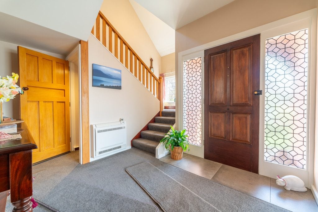 33 Kitchener Square, Highfield, Timaru - Carousel 1