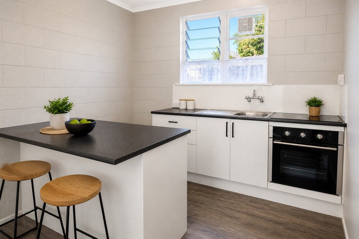 528 Devon Street East, Fitzroy, New Plymouth - Carousel 1