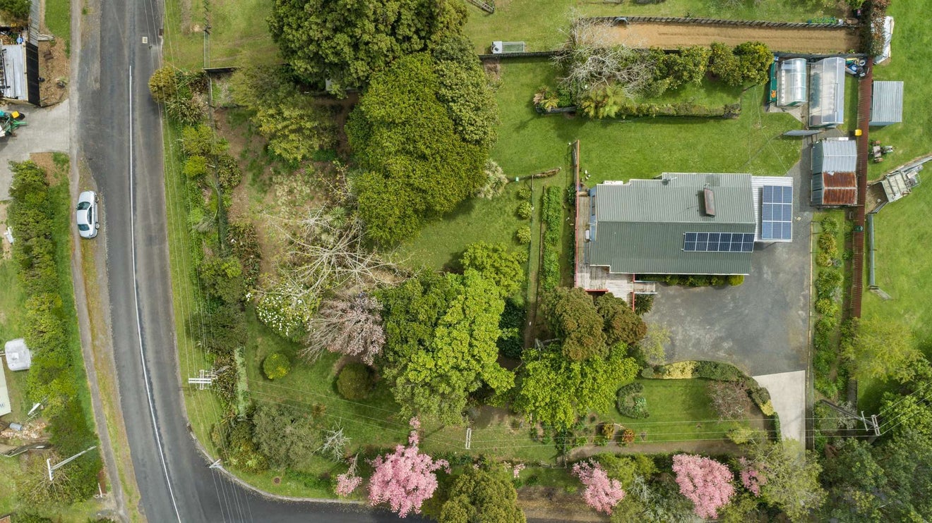 7 Poland Street, Waikino, Waihi - Carousel 20