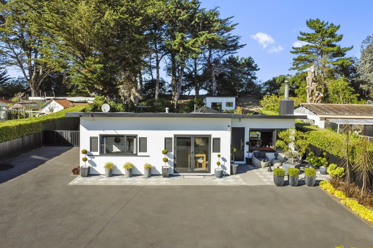 729 Brighton Road, Ocean View, Dunedin - Carousel 1
