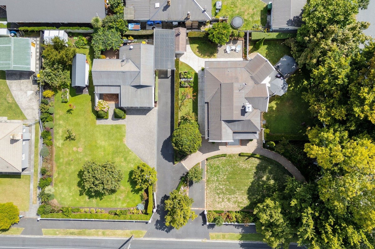 31 Naylor Street, Hamilton East, Hamilton - Carousel 2