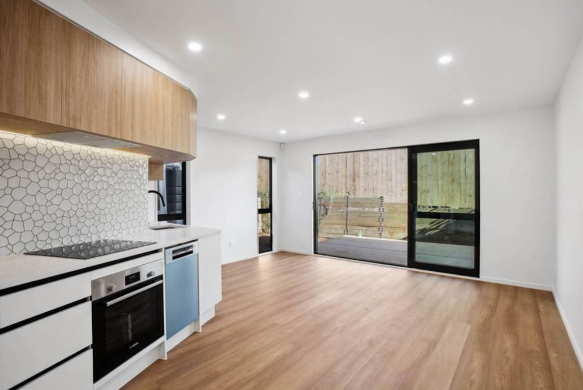 35 Imrie Avenue, Mangere, Auckland - Carousel 2