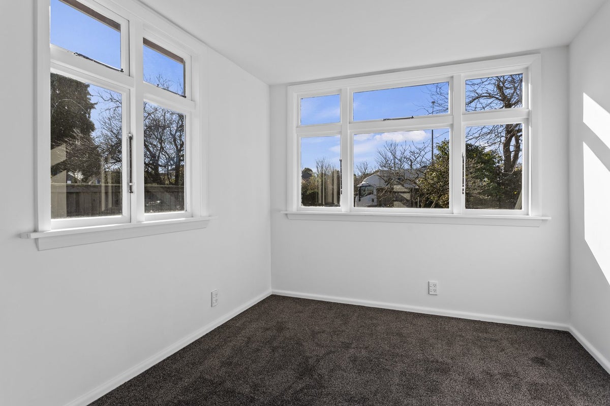 69 Memorial Avenue, Ilam, Christchurch - Carousel 12