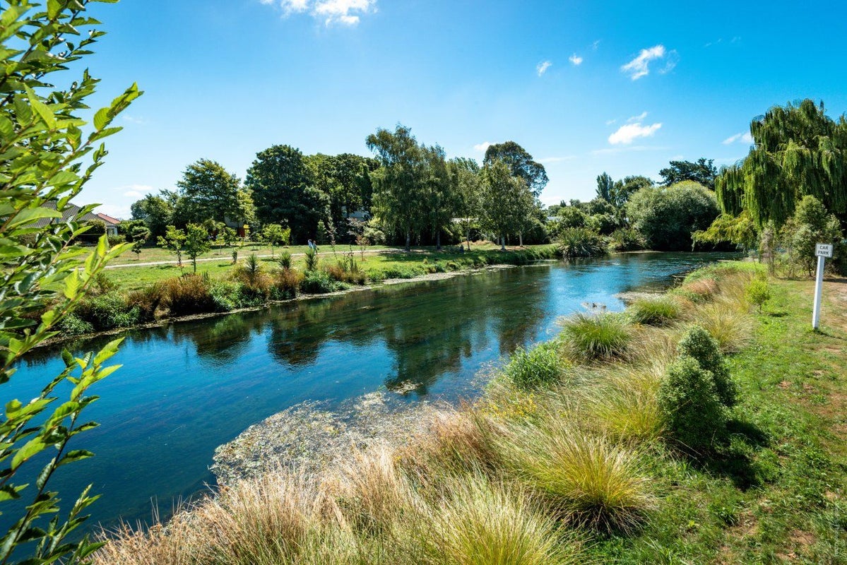 37 Aynsley Terrace, Hillsborough, Christchurch - Carousel 40