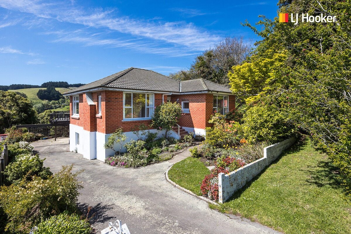 1 Featherston Street, Macandrew Bay, Dunedin - Carousel 2