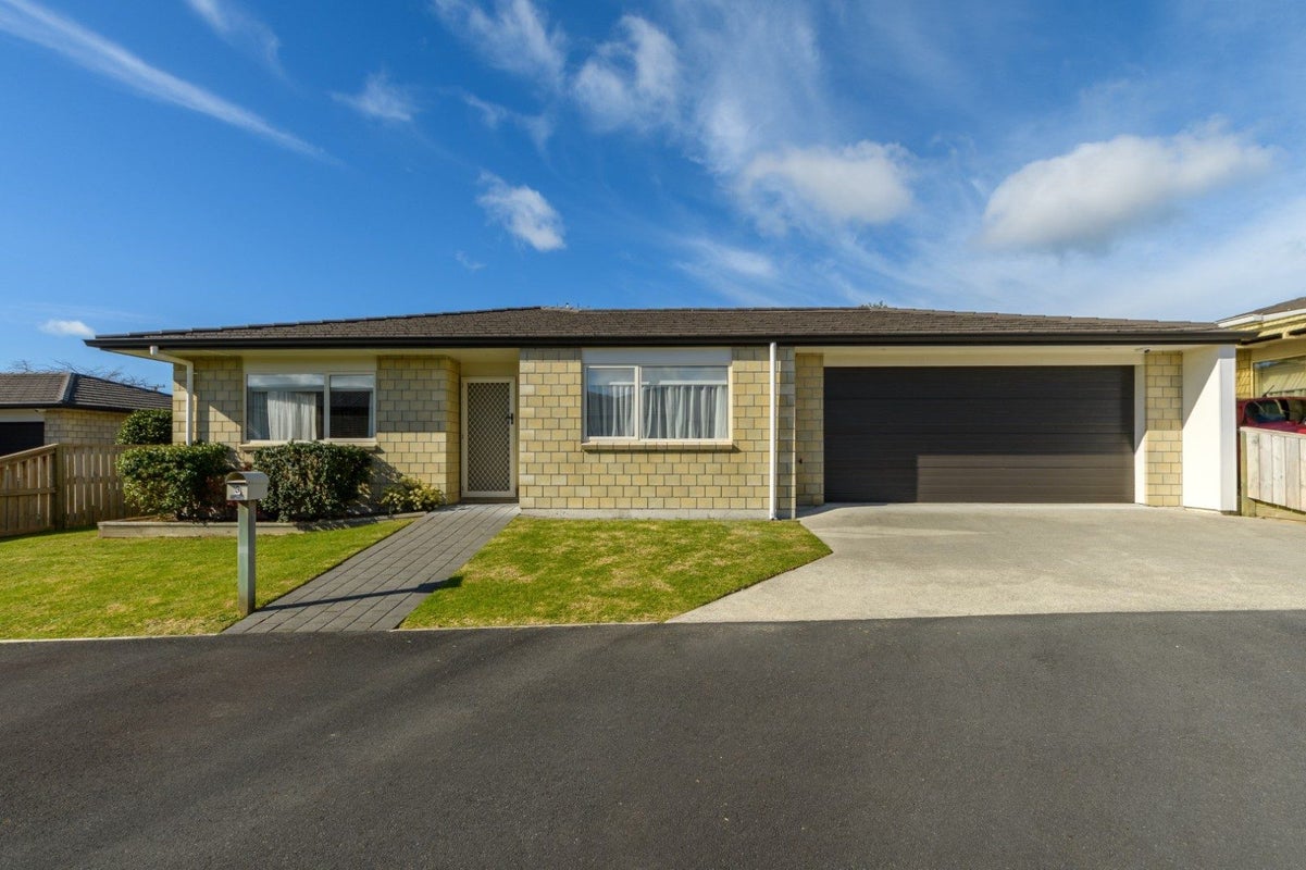 3 Harmens Way, Greerton, Tauranga - Carousel 1