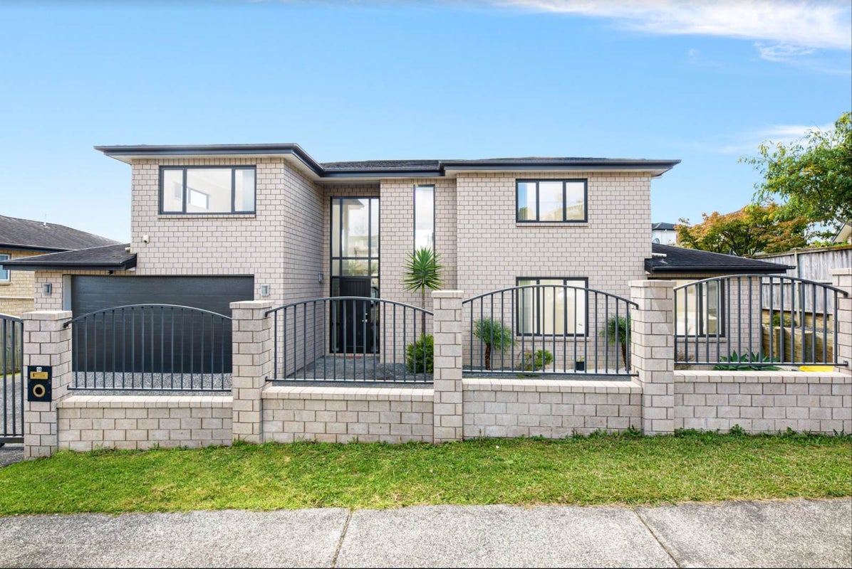 14 Kilear Close, Pinehill, Auckland - Carousel 1