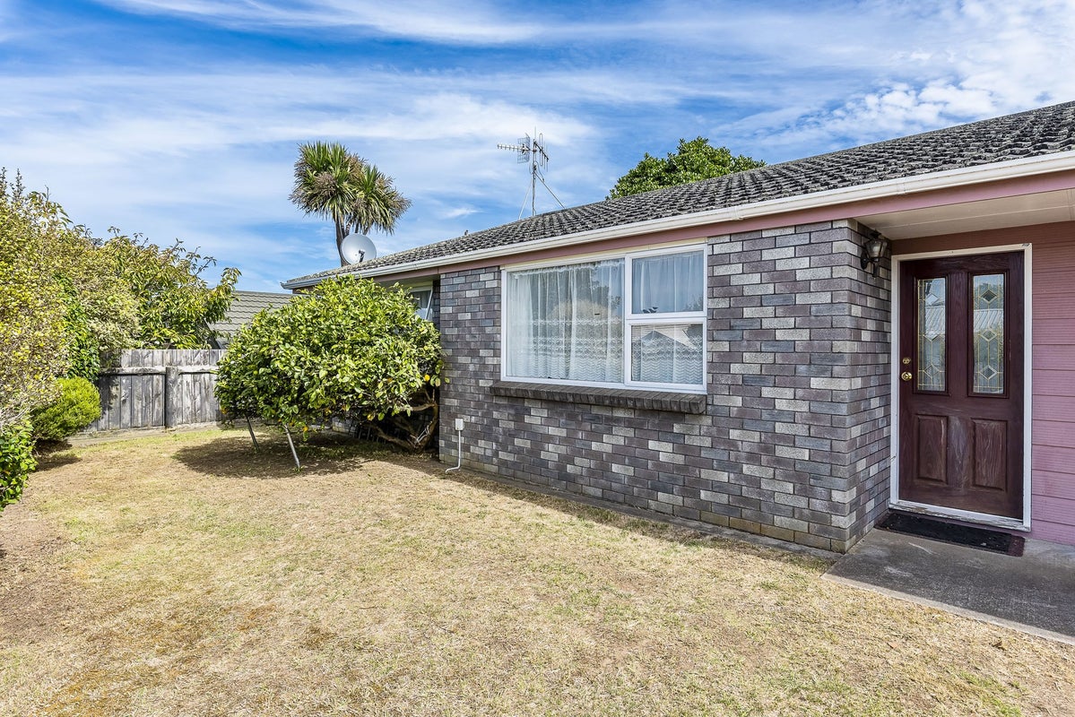 2 Beachwater Grove, Paraparaumu Beach, Paraparaumu - Carousel 2