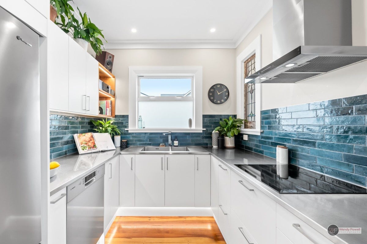 20 Ava Street, Petone, Lower Hutt - Carousel 2