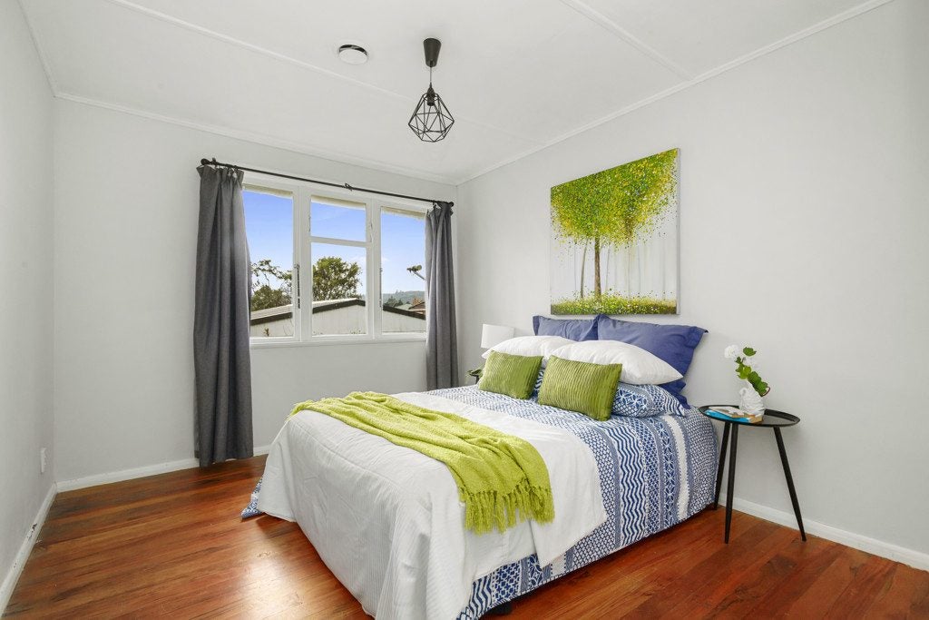 363 George Street, Stokes Valley, Lower Hutt - Carousel 2