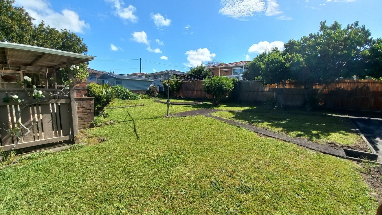 23 MacLaurin Street, Blockhouse Bay, Auckland - Carousel 12