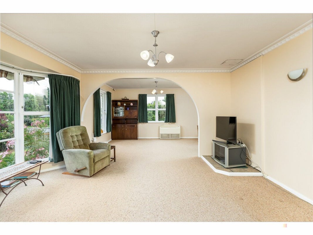 9 Oxford Street, Waimate, Waimate - Carousel 2