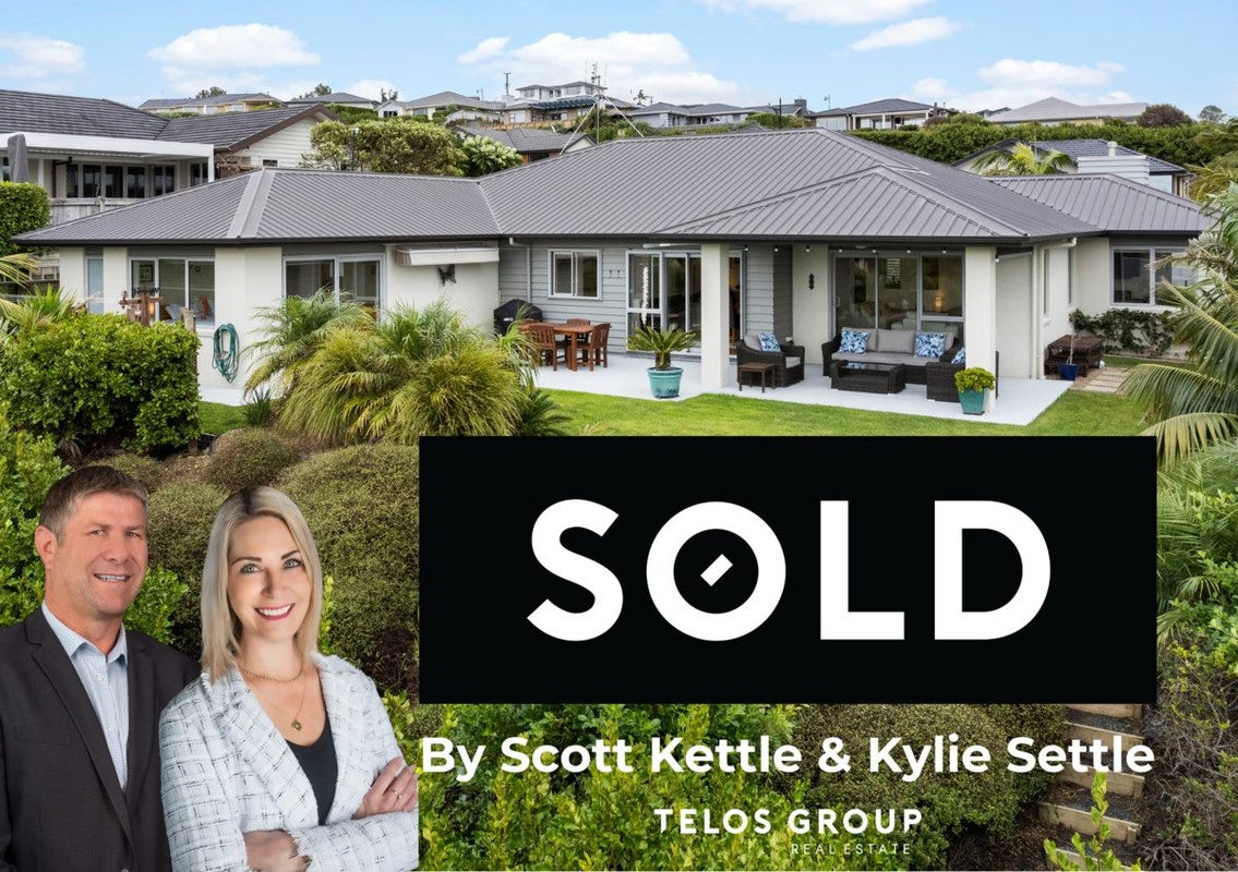 31 Beachwood Drive, Hatfields Beach, Orewa - Carousel 1
