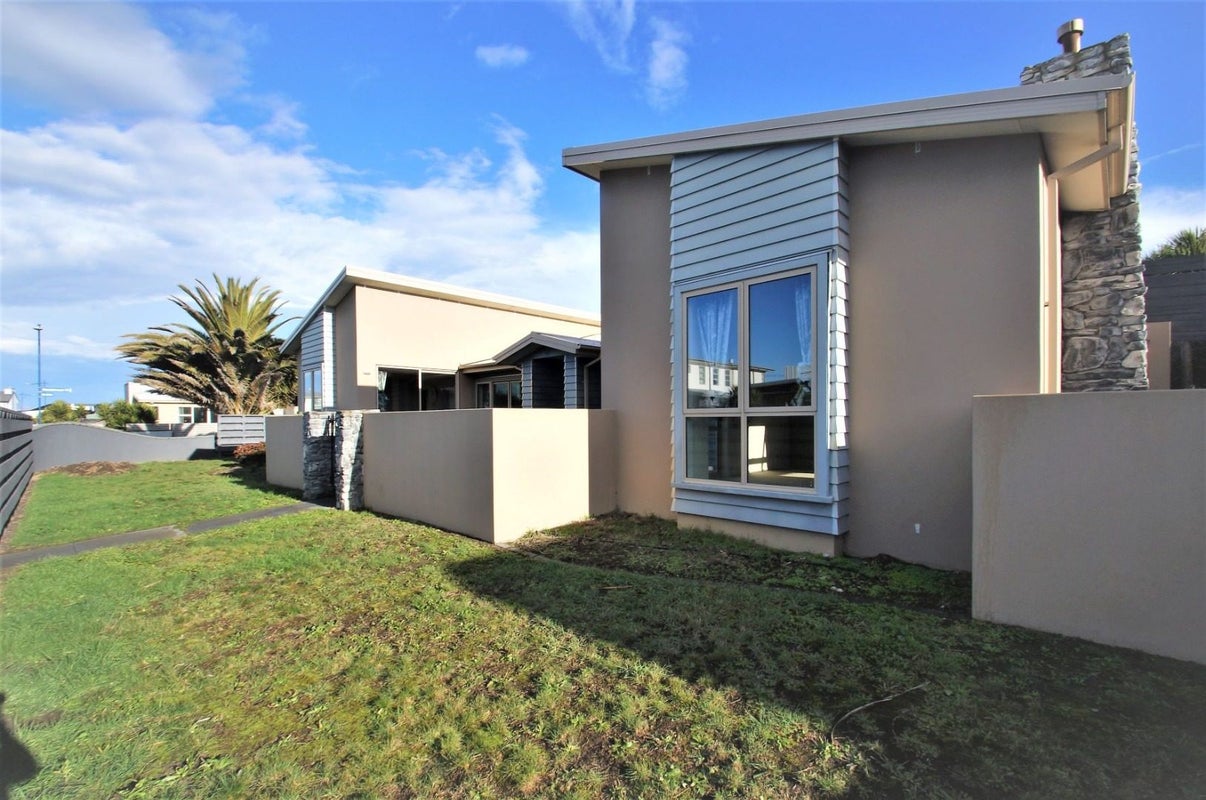 111 Aston Drive, Waimairi Beach, Christchurch - Carousel 1