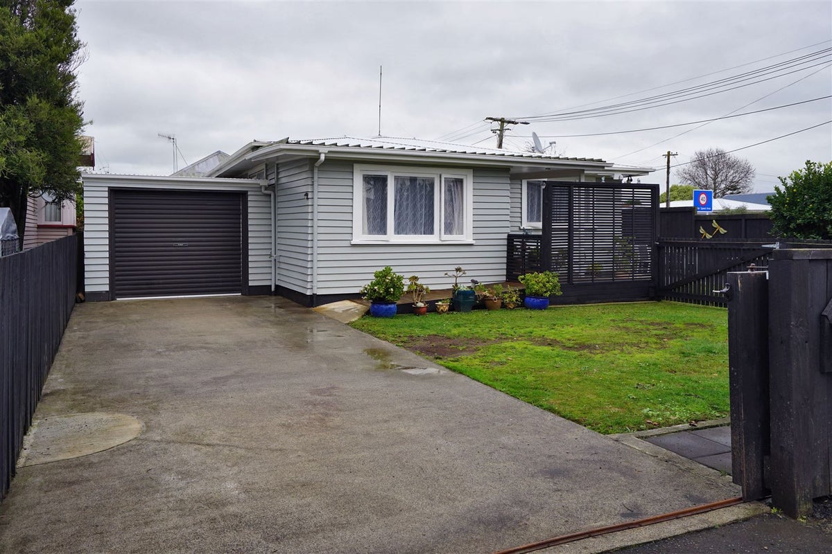 17 Sayer Street, Frankton, Hamilton - Carousel 2
