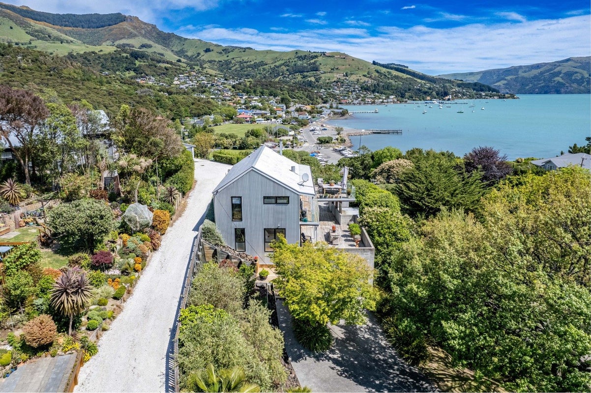 2 Tirohanga Terrace, Akaroa, Akaroa - Carousel 1