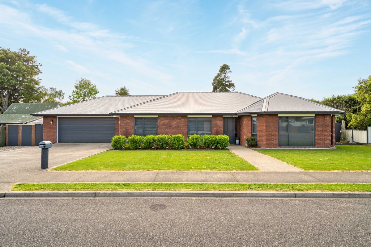 1 Gimson Street, Solway, Masterton - Carousel 1