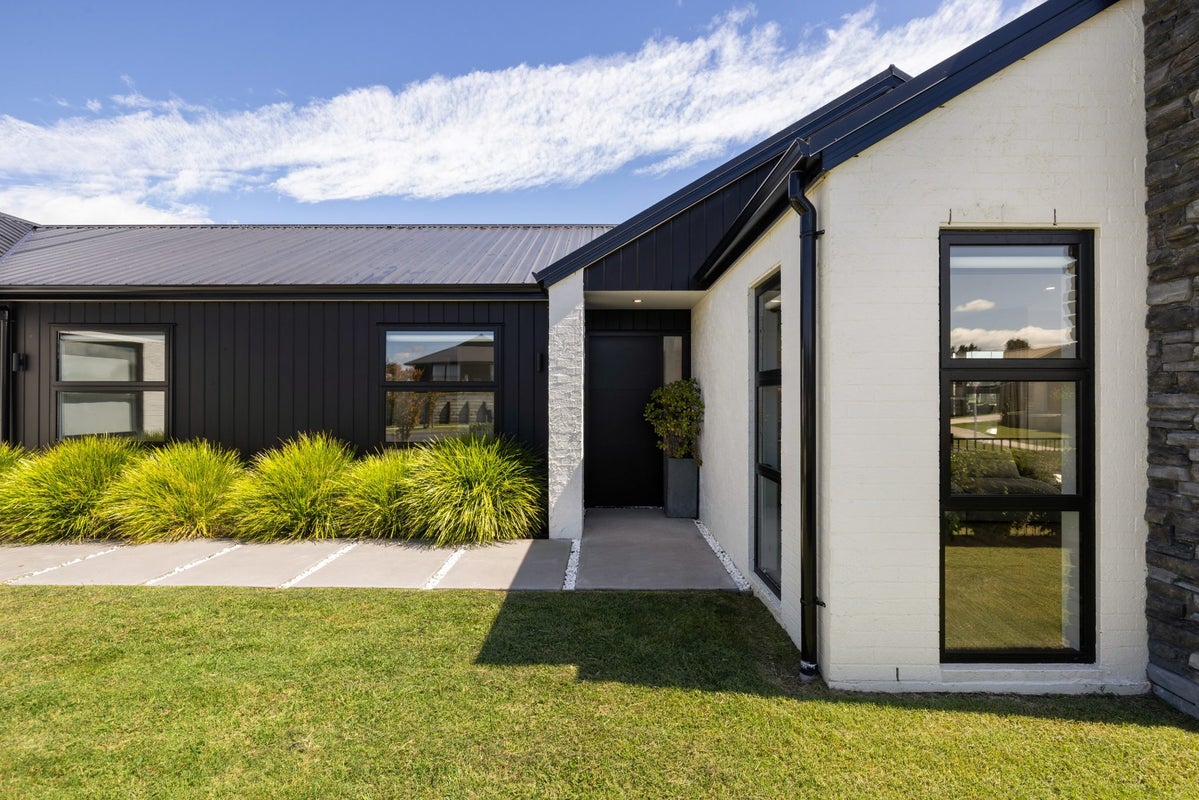 28 Acacia Avenue, Kihikihi, Te Awamutu - Carousel 2