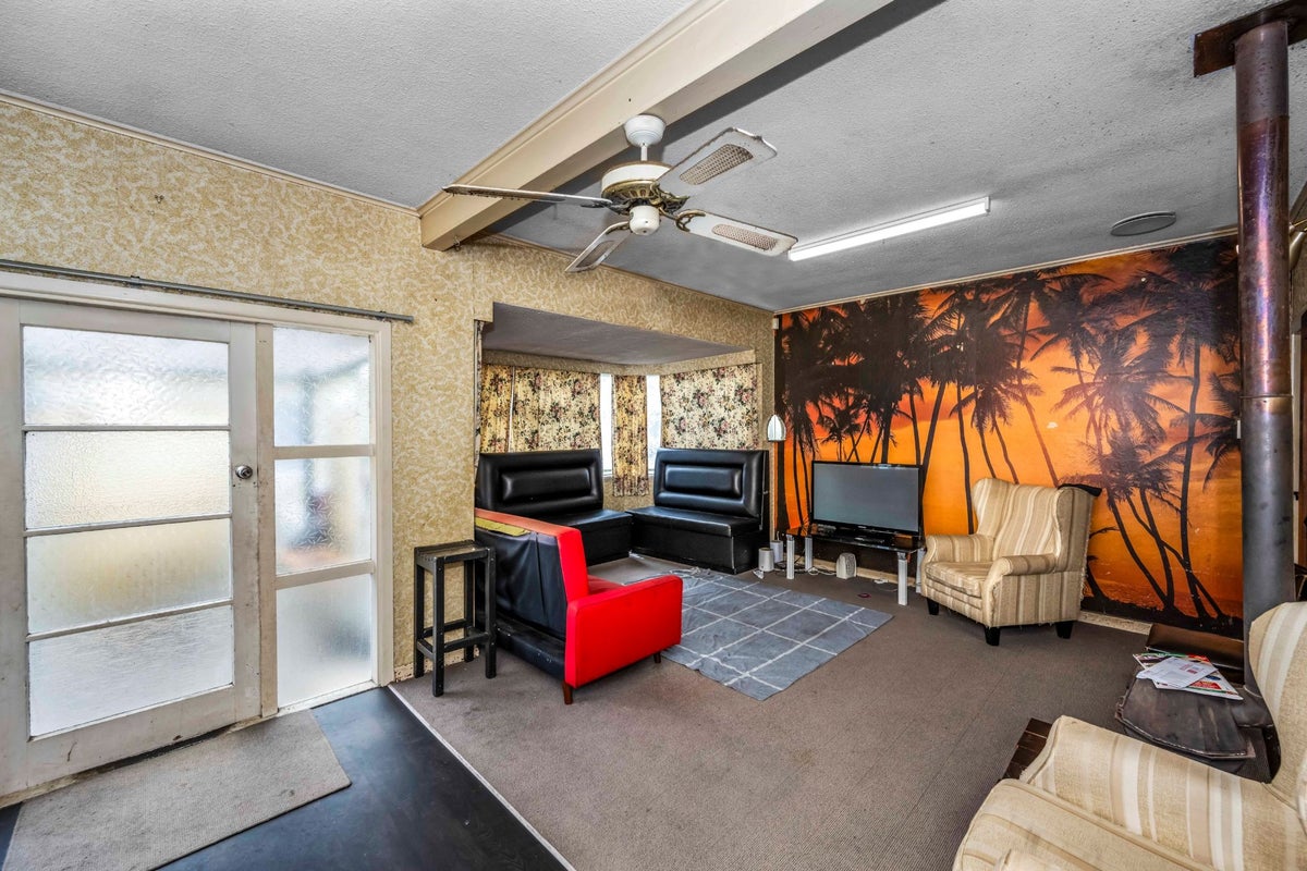 503 Sandringham Road, Sandringham, Auckland - Carousel 13