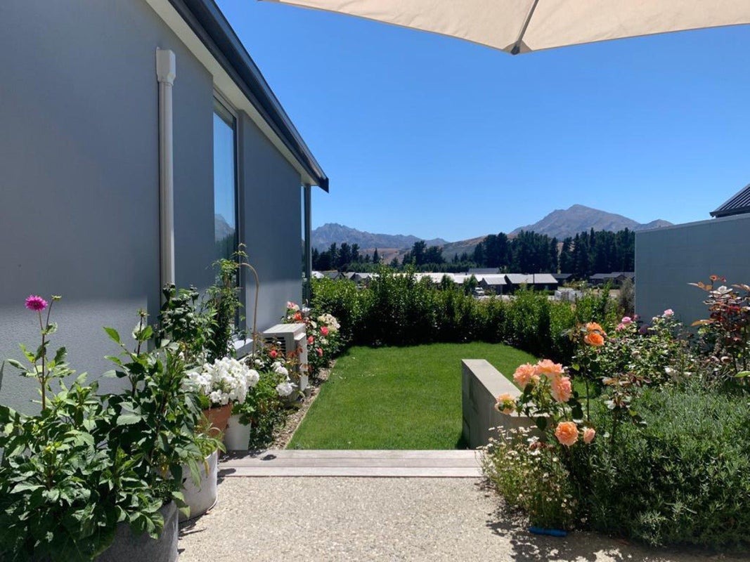 7 Rocklands Court, Wanaka - Carousel 1