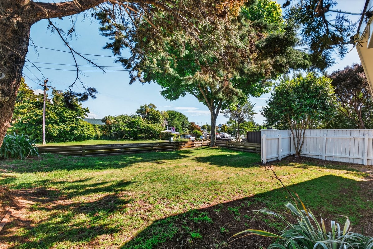 16 Cumberland Street, Tauhara, Taupo - Carousel 2