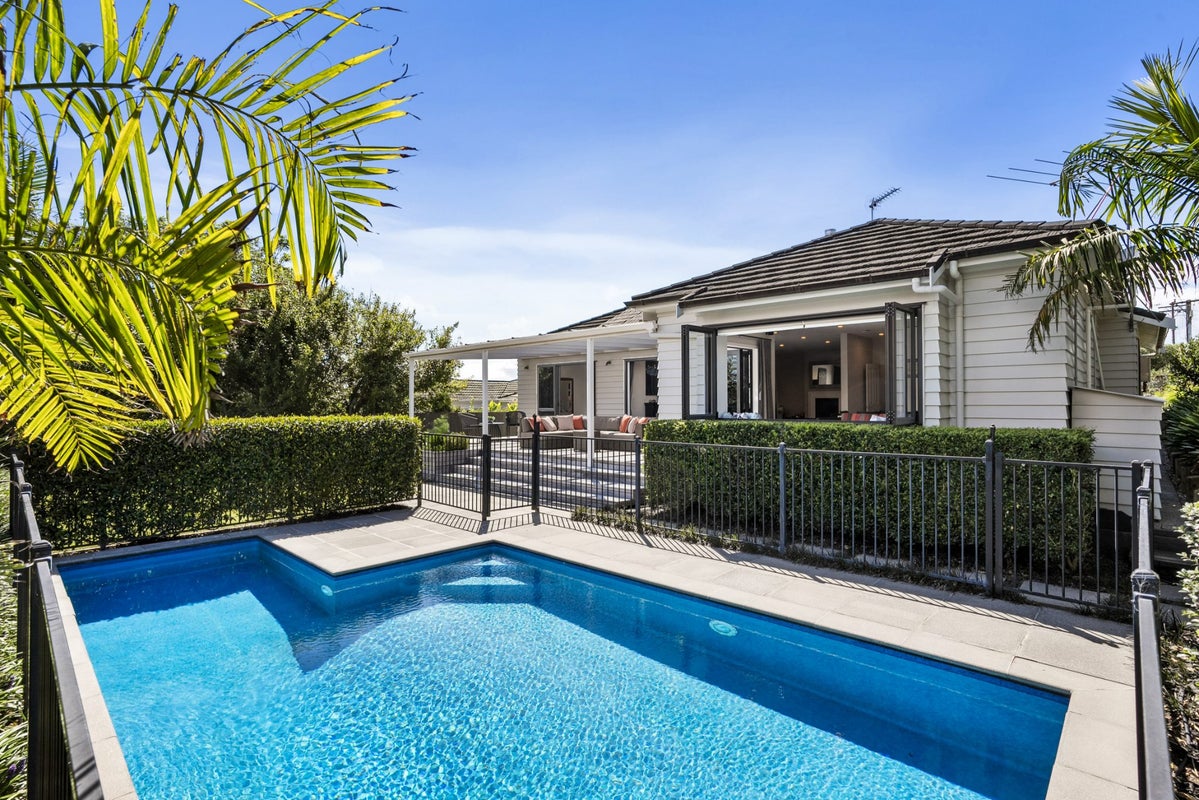 6 Kildare Avenue, Glendowie, Auckland - Carousel 1