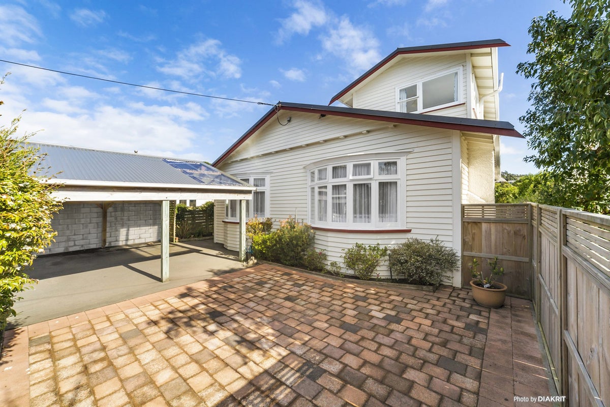 54 Donald Street, Karori, Wellington - Carousel 1