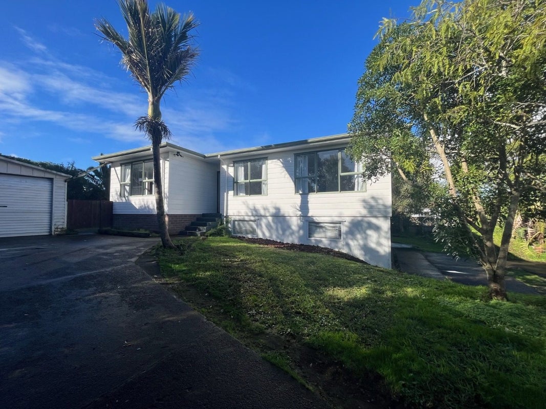 2/73A Russell Road, Manurewa, Auckland - Carousel 1