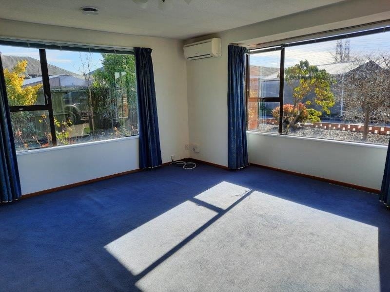 11A Peebles Drive, Hei Hei, Christchurch - Carousel 2