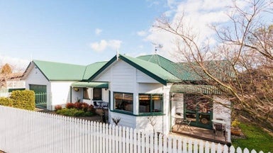356 Ruahine Street, Terrace End, Palmerston North - Carousel 1