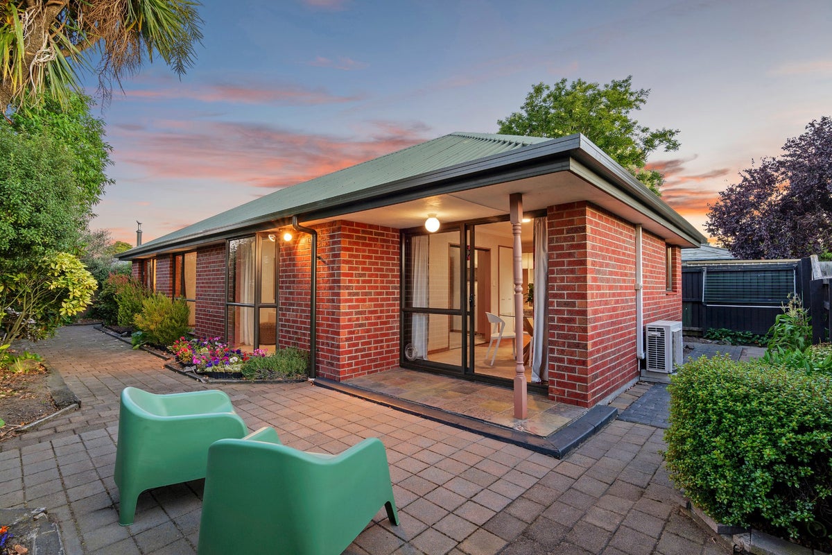 11B Winters Road, Redwood, Christchurch - Carousel 1