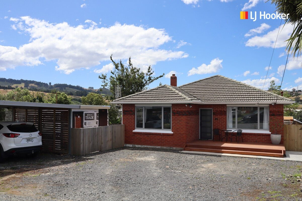 32 Koremata Street, Green Island, Dunedin - Carousel 1
