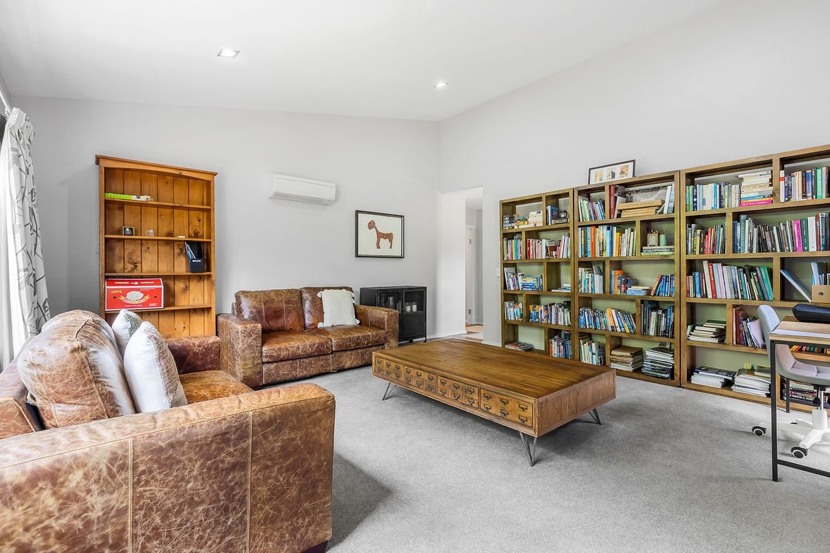 10 Parawera Drive, Acacia Bay, Taupo - Carousel 2