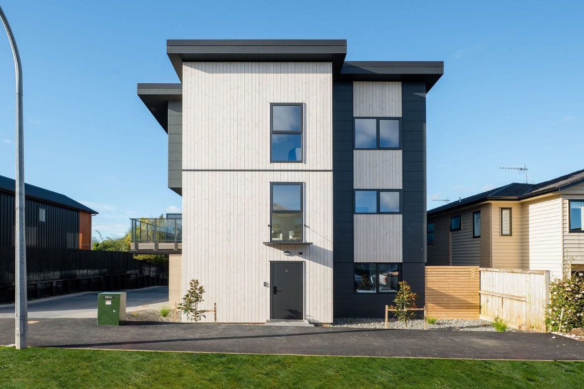1 Manning Street, Hamilton Central, Hamilton - Carousel 1