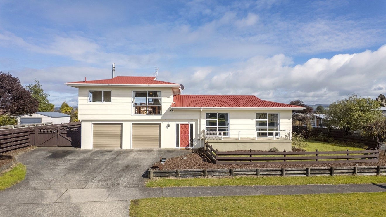 116 Richmond Avenue, Richmond Heights, Taupo - Carousel 1