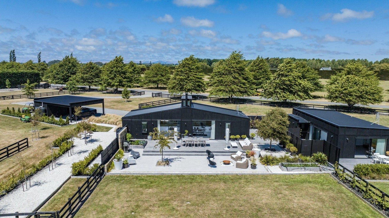 165 Raddens Road, Ohoka, Kaiapoi - Carousel 1